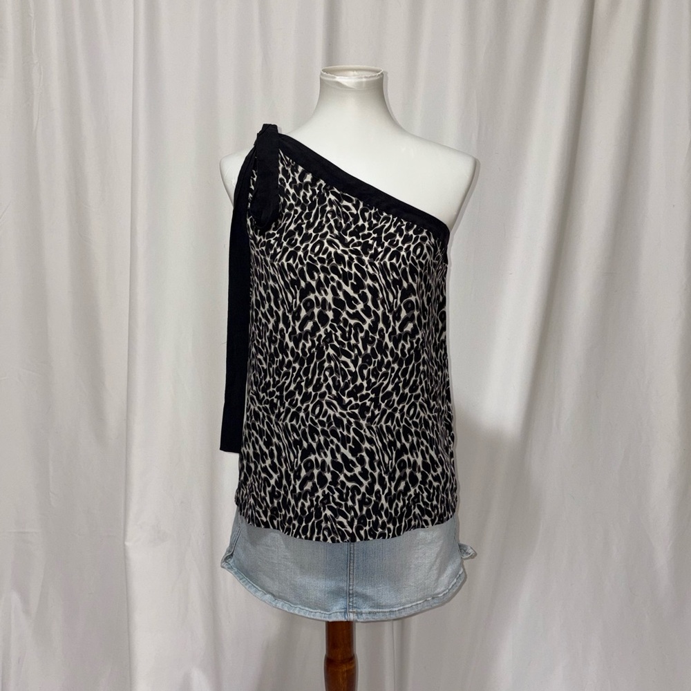 Robbi & Nikki Black and White Leopard One-Shoulder Tie Top